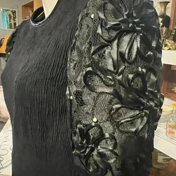 Vintage Leslie Fay Black Crepe Texture Crystals & Ribbon Applique Dress Size 10 - Picture 9 of 9